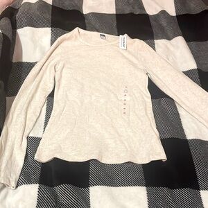 Long sleeve cream top